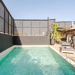 Basidi Piscine Chauffee Sur Le Toit De La Medina Affittacamere Marrakesh